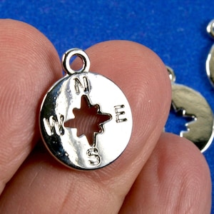 2 pcs -Silver Plate Compass Charm with Hollow Center- SP-B706738