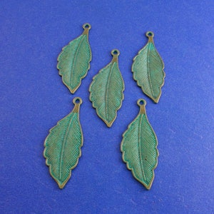 5 pcs -56mm Green Verdigris Patina Feather Pendant, Antique Green Leaf Charm 56mm (2-1/4&quot;) x 22mm (7/8&quot;)-  VP-B0084155