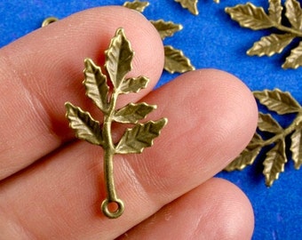 10 Stück -Antik Bronze Blatt Charm Anhänger, Eichenblatt, Blatt Anhänger, 30x16mm- AB-B12815