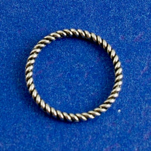 25 pcs -Antique Silver Striped Closed Jump Rings, Connectors, Links, Jewelry Findings, 18mm Dia- AS-B24079