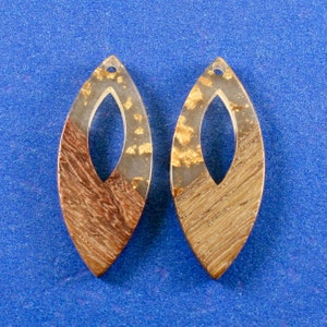 3 pcs -Marquise Resin and Wood Drop, Leaf Charm Wood Effect and Resin Pendant, Light Orange Foil, Walnut Wood, 3.8cm x 1.6cm- Rsn-B676355