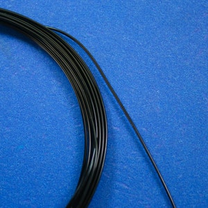 1 Roll (Approx 5 M/Roll) -Black Beading Wire, Aluminum Beading Wire, Black Wire Jewelry Crafting, 1mm thick (18 gauge wire)- BlkEn-B0257607