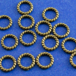 20 pcs -Antique Bronze Twist Jump Rings, Closed Jump Rings, Rope Style Jumprings, 10mm Dia.- AB-B29006