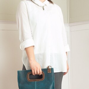 Retro Blue Leather Crossbody Purse Small Turquoise Vintage Handbag, Minimalist Style Crossbody Bag, Shoulder Bag for Women image 8