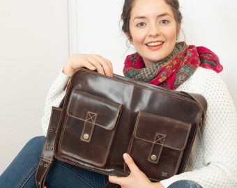 Leather messenger bag vintage, laptop cross bodybag women, leather bag office casual outfit brown look, large bag for work, shoulder bag