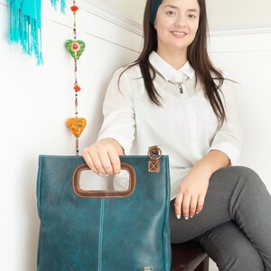 Türkise Leder-Umhängetasche, minimalistische Umhängetasche für Damen, blaue Leder-Geldbörse, alltägliche Damentasche, Umhängetasche für die Arbeit Bild 3