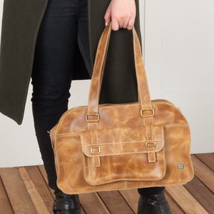 Tan Leather Shoulder Bag Large Vintage Style Handbag for Work and Travel, Leather Duffel Bag for Women, Cute handbags for Travel image 6