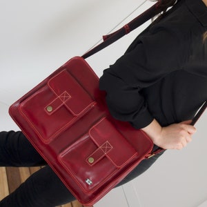 Leather messenger bag for women - Red Leather Laptop Bag - Vintage crossbody Bag - Leather satchel with adjustable strap
