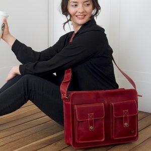 Red Messenger Bag - Red Leather Bag for Work - Laptop Bag Women - Satchel Bag Vintage Style - Leather crossbody Bag - Computer Bag Women