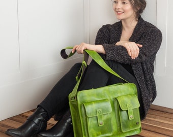 Leder-Laptoptasche für Damen, grüne Leder-Umhängetasche für die Arbeit, Umhängetasche mit Taschen im lässigen Stil, Tasche für schwarze Damen-Outfits