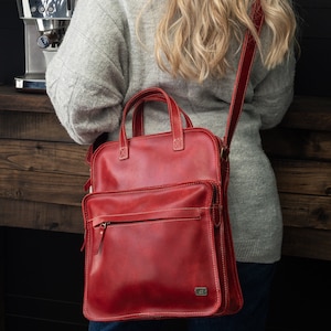 Burgunderrote Leder-Umhängetasche für Damen – handgefertigte Umhängetasche – rote Lederhandtasche mit Top-Griffen – kleiner Messenger für Reisen