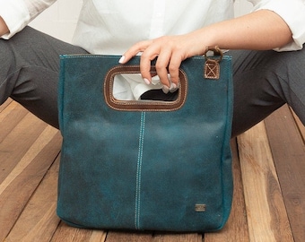 Retro Blue Leather Crossbody Purse – Small Turquoise Vintage Handbag, Minimalist Style Crossbody Bag, Shoulder Bag for Women