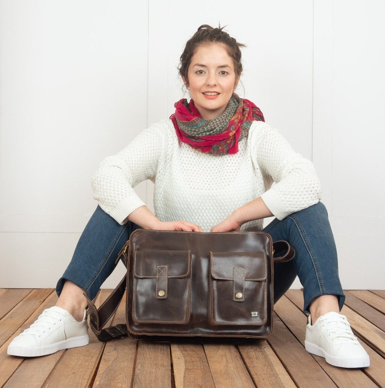 Women messenger bag for laptop, large leather bag for jeans outfit, back to school crossbody bag, vintage leather messenger, birthday gift image 2