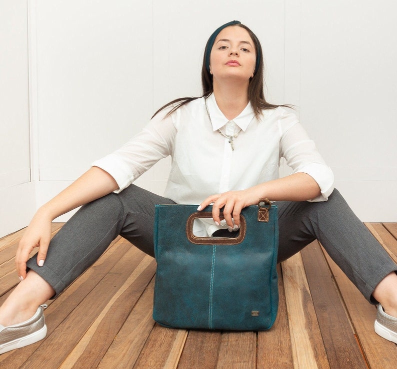 Turquoise leather crossbody handbag, minimalist cross body bag women, blue leather purse, everyday women bag, crossbody purse for work image 5