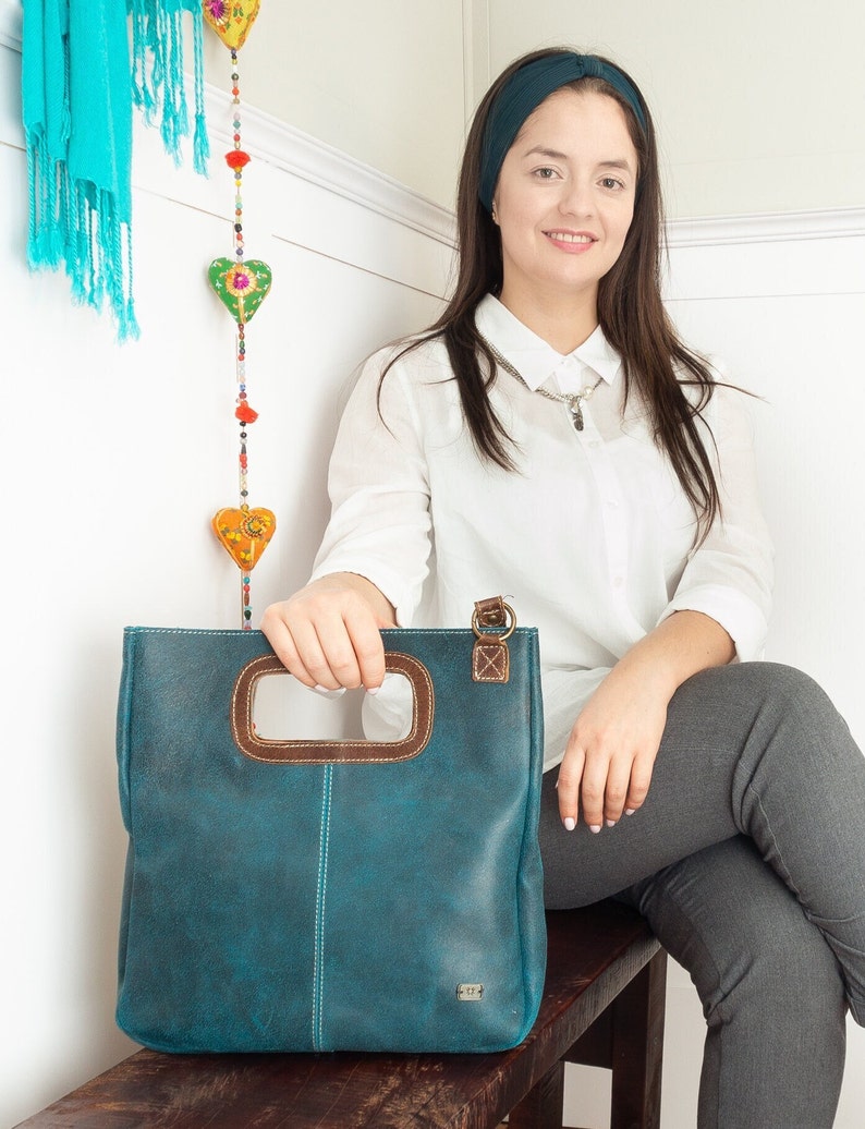 Turquoise leather crossbody handbag, minimalist cross body bag women, blue leather purse, everyday women bag, crossbody purse for work image 3