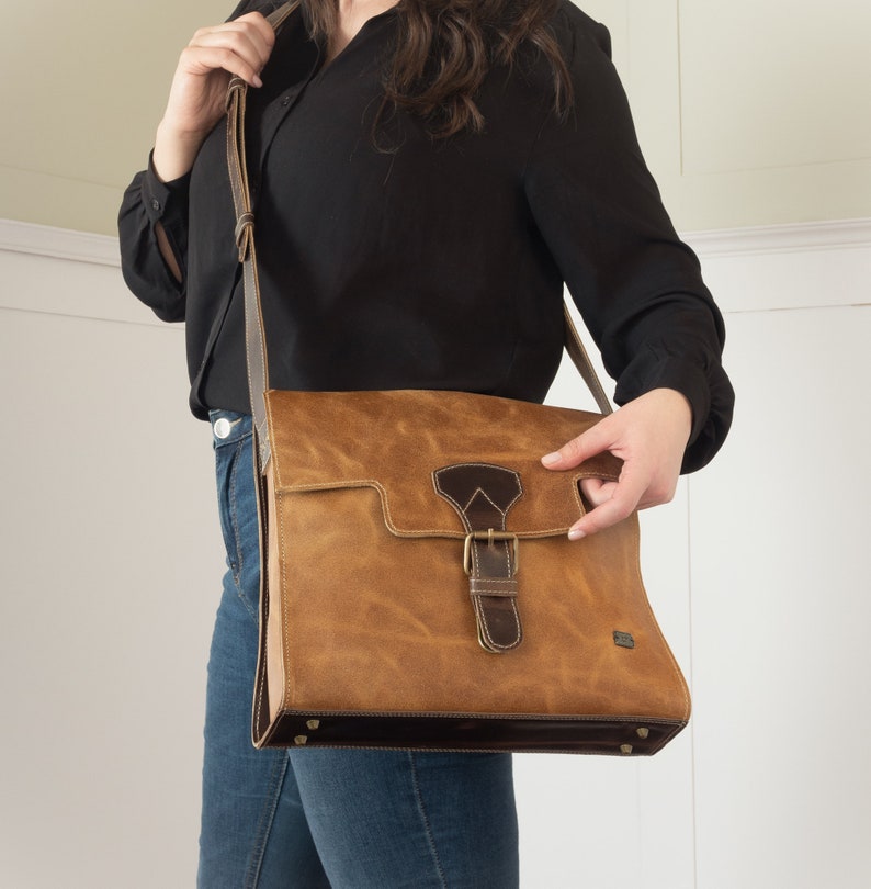 large tan leather crossbody bag