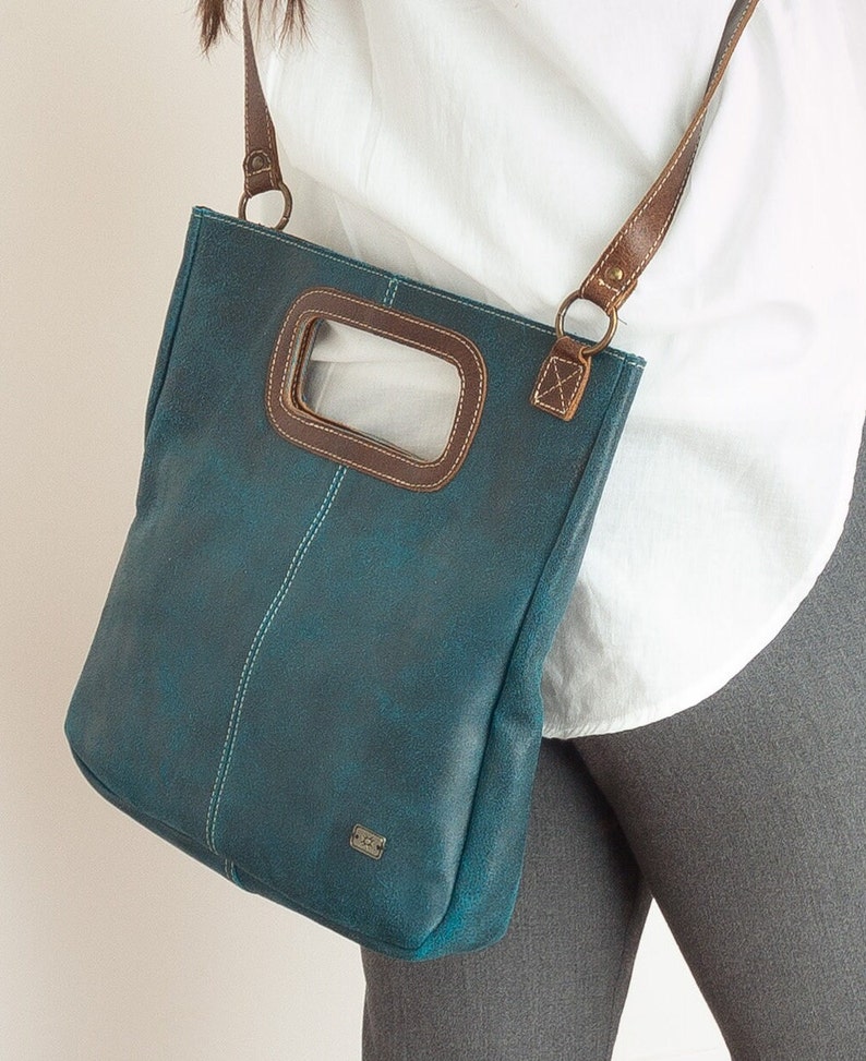 Turquoise leather crossbody handbag, minimalist cross body bag women, blue leather purse, everyday women bag, crossbody purse for work image 9