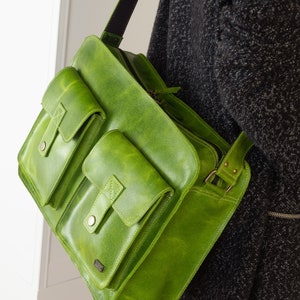 Messenger bag for women green leather, laptop bag vintage style for work, messenger bags with pockets, leather bag postman casual look image 8