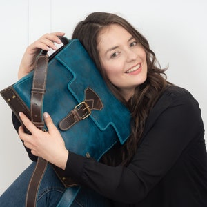 Sac bandoulière en cuir bleu pour femme, petit sac cartable bleu sarcelle pour le travail, sac à bandoulière en cuir de style vintage fait main, sac à main bohème pour femme