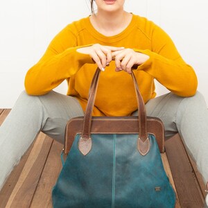 Retro Turquoise Handbag in Doctor Bag Style Perfect Work Bag for Vintage Lovers, Leather doctor Bag for women image 3