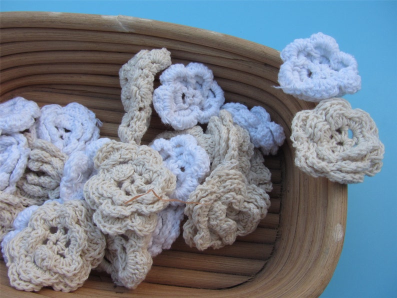 10pcs Cotton Crochet applique,4.5cm flower applique image 1