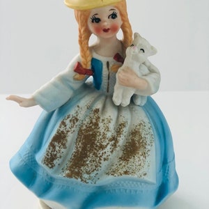 Vintage Musical Girl with Lamb hecho en porcelana japonesa, figura giratoria