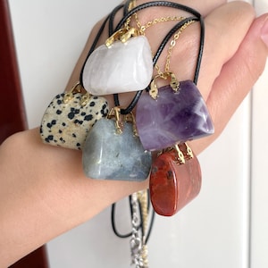 Natural Tote Bag Crystal Necklace Gemstone Bag Necklace Crystal Decor Crystal Bag Pendant for Handmade Jewelry Graduation Gift for Her