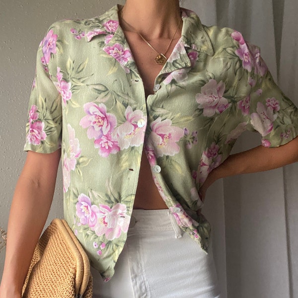 Vintage Tropical Print Pale Green Pink Flower Boxy Oversized Collared Button Up TShirt Tee Abalone Shell Buttons