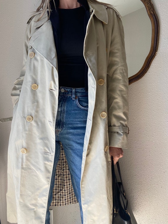 Vintage Classic Beige Very Oversized Trench Coat Made… - Gem