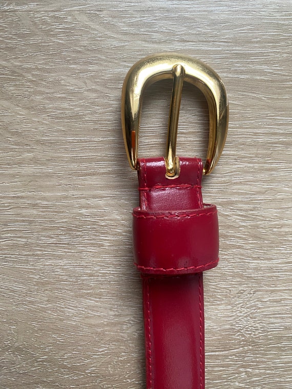 Vintage Red Leather Belt with Round Gold Buckle - image 5