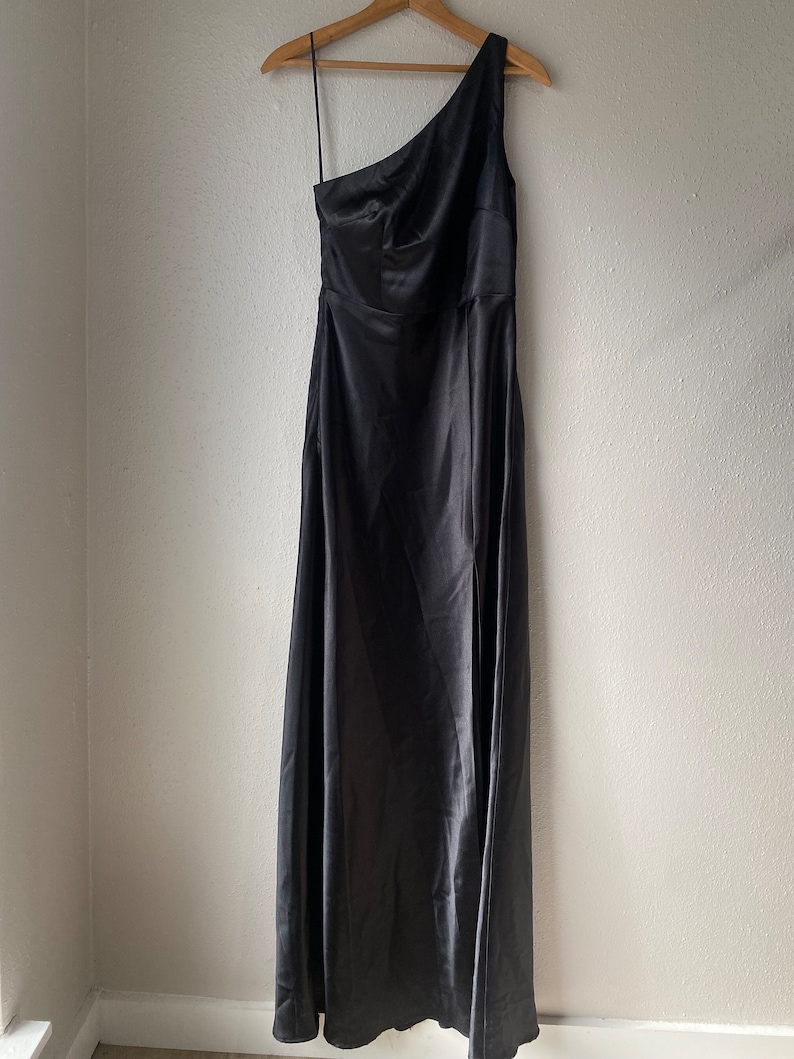 Stunning Secondhand Black Asymmetrical One Shoulder Evening Gown Dress image 8