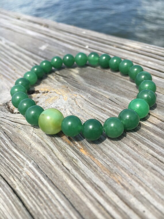 Genuine green jade stretch bracelet. 8 mm jade beads. | Etsy