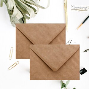 Geribbelde C6/A6-enveloppen 114 mm x 162 mm gegomd kraftpapier met structuur