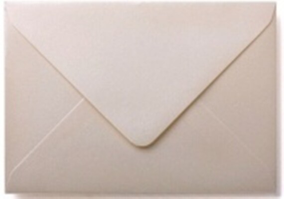 Ice Blue Envelopes Pearlescent C6 Gummed Flap 100gsm Pack of 25 by Cranberry