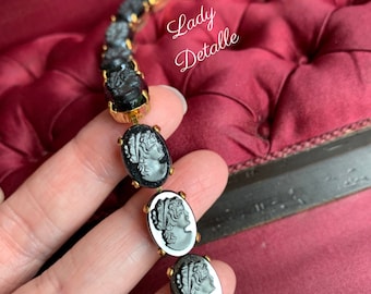 Les derniers, bracelet CAMEO, bracelet camées en verre ovale hématite noire vintage reproduction victorienne historique camées vintage bijoux