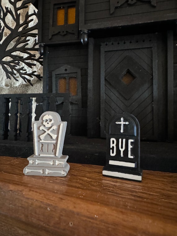 Miniature hand painted ceramic resin headstones | Halloween decor | plant accessories