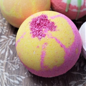 Bath bombs/ PINK  CHAMPAGNE/ organic bath bombs/ citrus bath bomb/orange