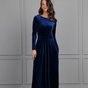 Evening Dress, Velvet Dress, Bridesmaid Dress, Long Sleeve Dress, Crew Neck, Party Dress, Maxi Dress, Pleated Dress, Dress Pockets, Teal Blue Dress, Woman Velvet Dress, Long Dress Long Sleeve, Elegant Dress, Attire, Blue Formal Dress, Maid Of Honor