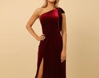 burgundy velvet one shoulder dress Amarila Burgundy One-Shoulder Velvet Bow Maxi Dress