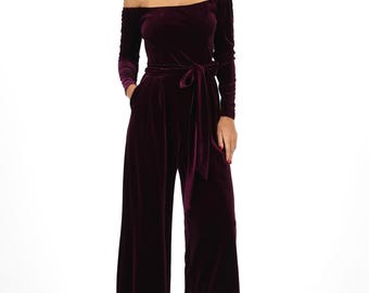 Mono de terciopelo morado, elegante peto con hombros descubiertos, traje de pantalón formal de pierna ancha