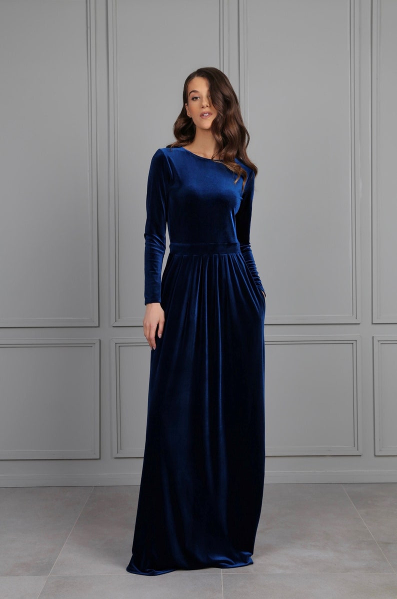 Evening Dress, Velvet Dress, Bridesmaid Dress, Long Sleeve Dress, Crew Neck, Party Dress, Maxi Dress, Pleated Dress, Dress Pockets, Teal Blue Dress, Woman Velvet Dress, Long Dress Long Sleeve, Elegant Dress, Attire, Blue Formal Dress, Maid Of Honor