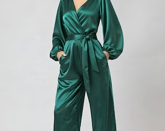 Tuta in raso verde smeraldo, tuta a portafoglio con maniche a palloncino, tuta elegante a gamba larga, tuta da damigella d'onore, abito formale per feste serali