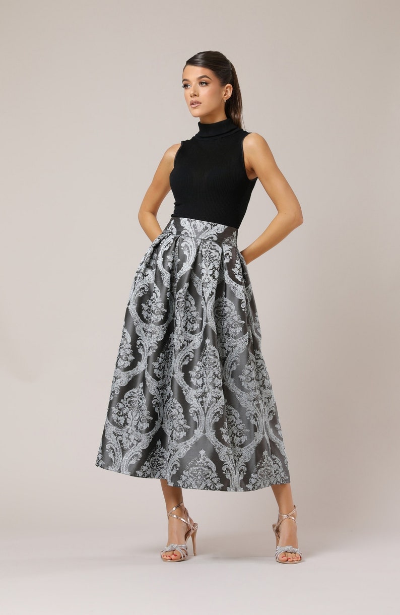 Ball Skirt, Jacquard Skirt, Formal Skirt, Long Skirt, High Waist Skirt, Evening Skirt, Khaki Skirt, Skirt With Pockets, Woman Skirt With Pleats, Party Skirt, Elegant Skirt, Party Wear, Wedding Guest Skirt,
midi skirt, stage skirt, cocktail skirt