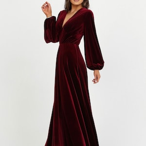 bridesmaid velvet dress, maxi dress, cocktail dress, long sleeve, party dress, maid of honor, mother of the bride, bodycon dress, dress wedding guest, occasion dress, wedding dress, reception dress, elegant dress, formal dress, velvet long dress