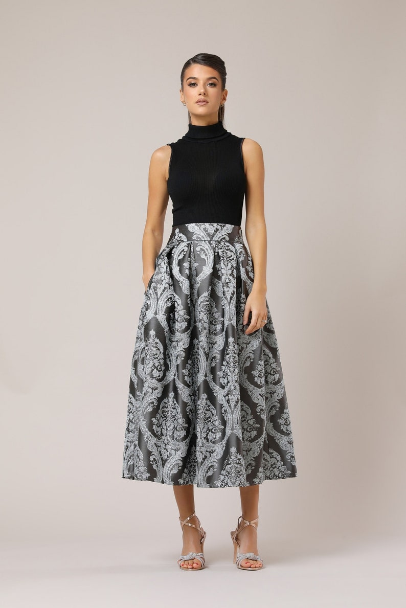 Ball Skirt, Jacquard Skirt, Formal Skirt, Long Skirt, High Waist Skirt, Evening Skirt, Khaki Skirt, Skirt With Pockets, Woman Skirt With Pleats, Party Skirt, Elegant Skirt, Party Wear, Wedding Guest Skirt,
midi skirt, stage skirt, cocktail skirt