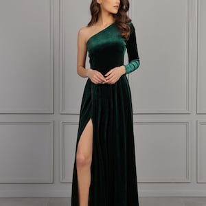 velvet one shoulder ruched maxi dress Express Cocktail & Party Velvet One Shoulder Ruched Maxi Dress at Hamilton  Place in Chattanooga, TN