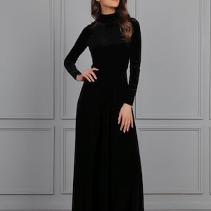 Black Maxi Dress/ Velvet Bridesmaid Dress Evening Dress With Long Sleeves Velvet Dress Maid Of Honor Elegant Dress Backless