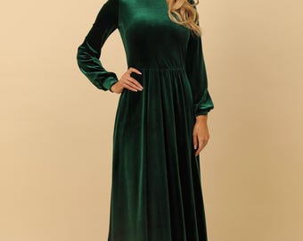 Elegante vestido de terciopelo verde oscuro, corte A y manga larga