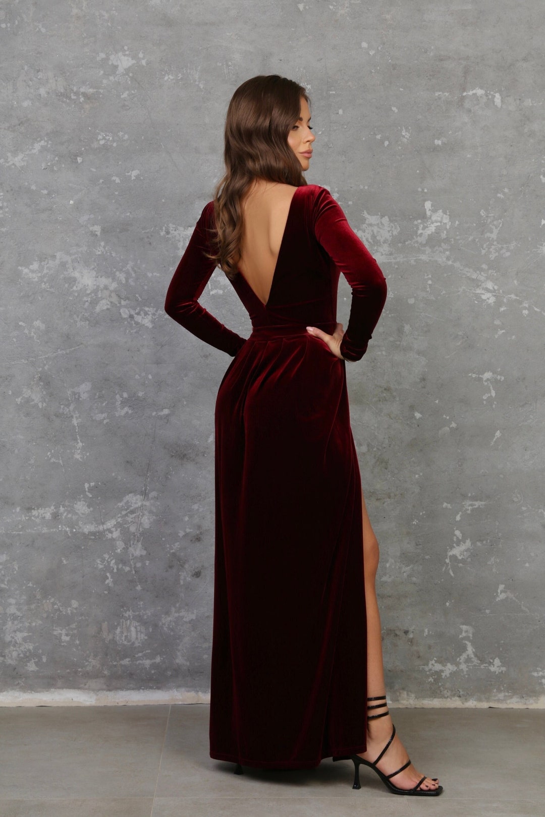 Cassia Formal Stylish Open-Back Velvet Dress main image 0