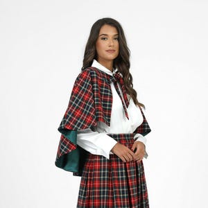 Plaid Tartan Capelet, Tie Neck Green Bolero with Satin Lining